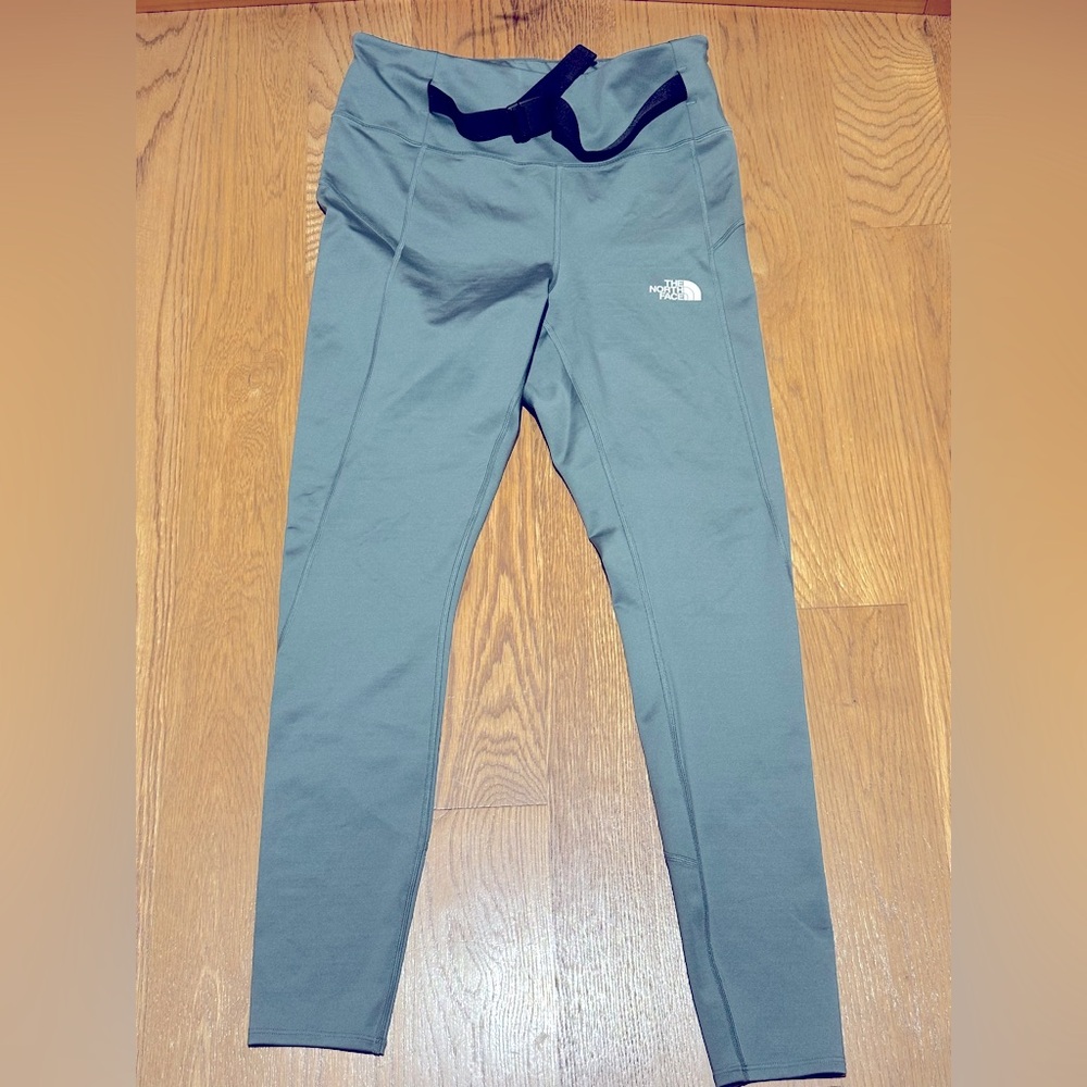THE NORTH FACE Yoga Pants with Built In Fanny Pack - XL